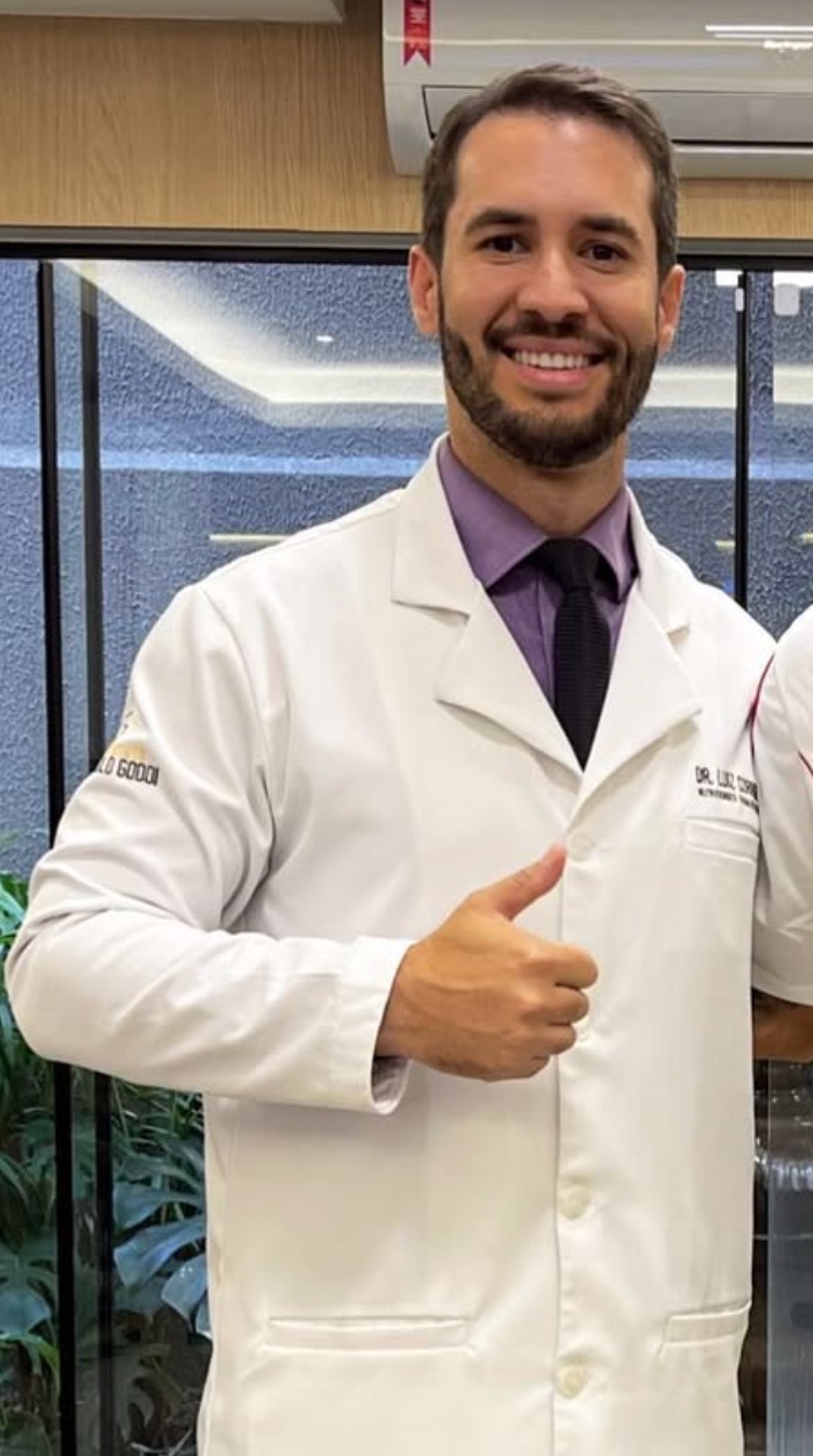 Dr. Luiz Correia, Farmacêutico e Nutricionista